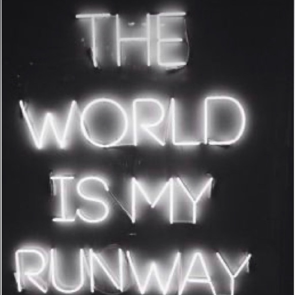 Meet your Posher, Terri - Picture 1 of 1